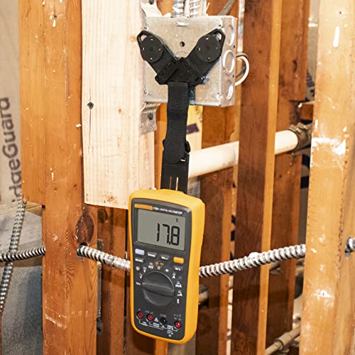 2 Straps, 2 Clips and Magnetic Hanger F790952