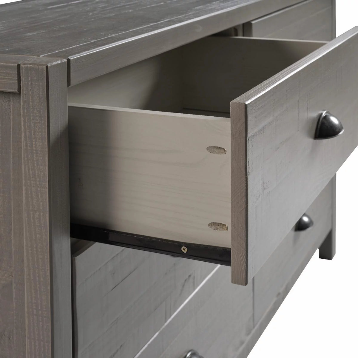 Six Drawer Dresser H462