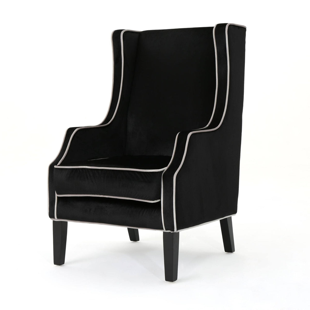 Black Traditional High Winged Back Club Chair W16574