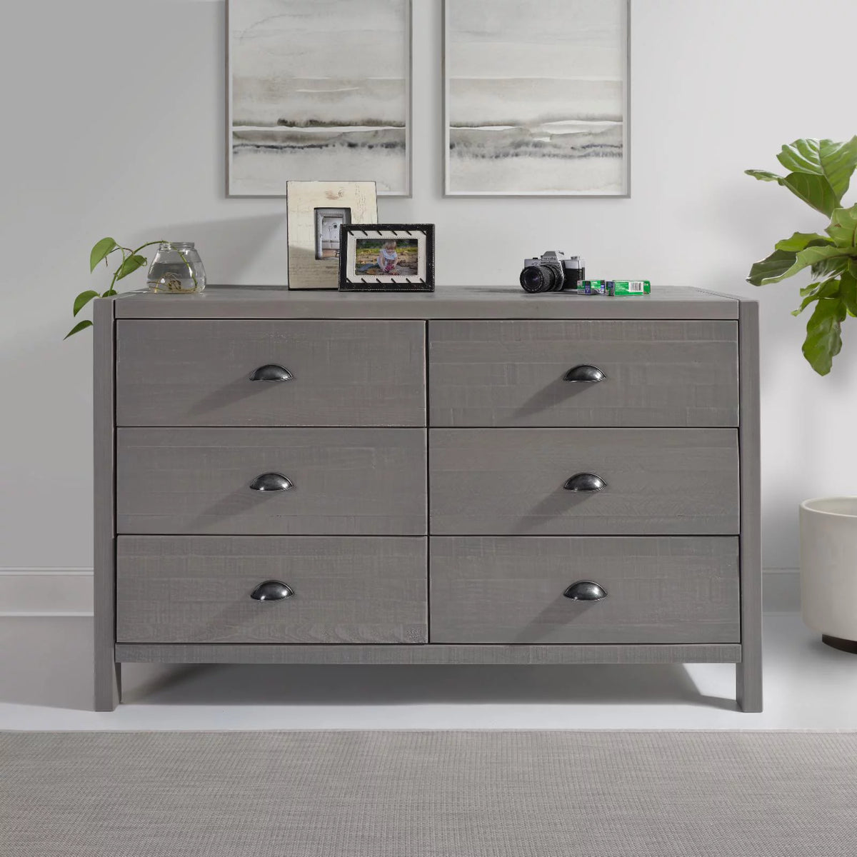 Six Drawer Dresser H462