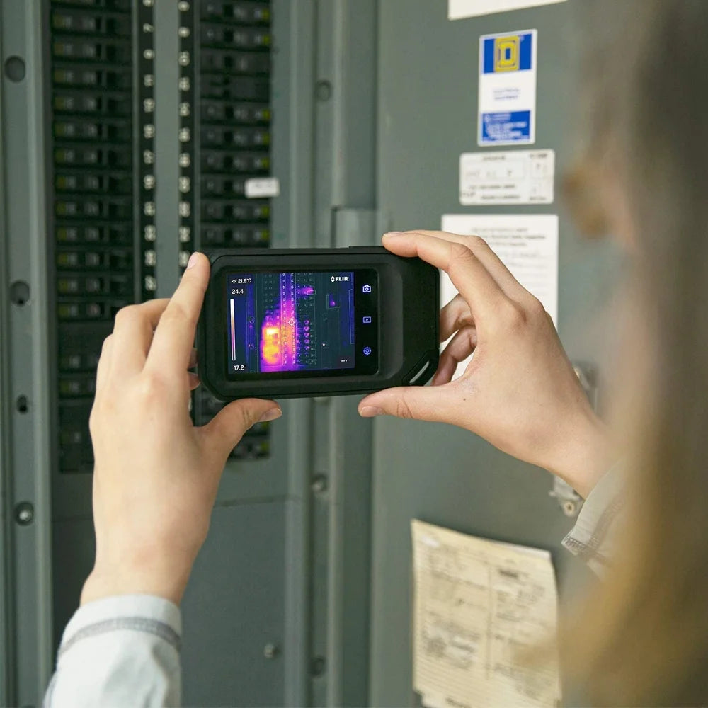 Compact Thermal Camera with Wi-Fi A64300