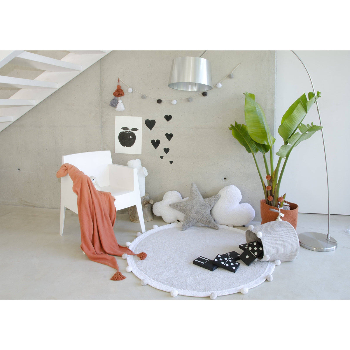 Grey White Leaf Basket V15891