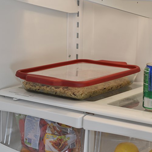 3-quart Glass Baking Dish with Airtight Lid, Cherry Red C49483