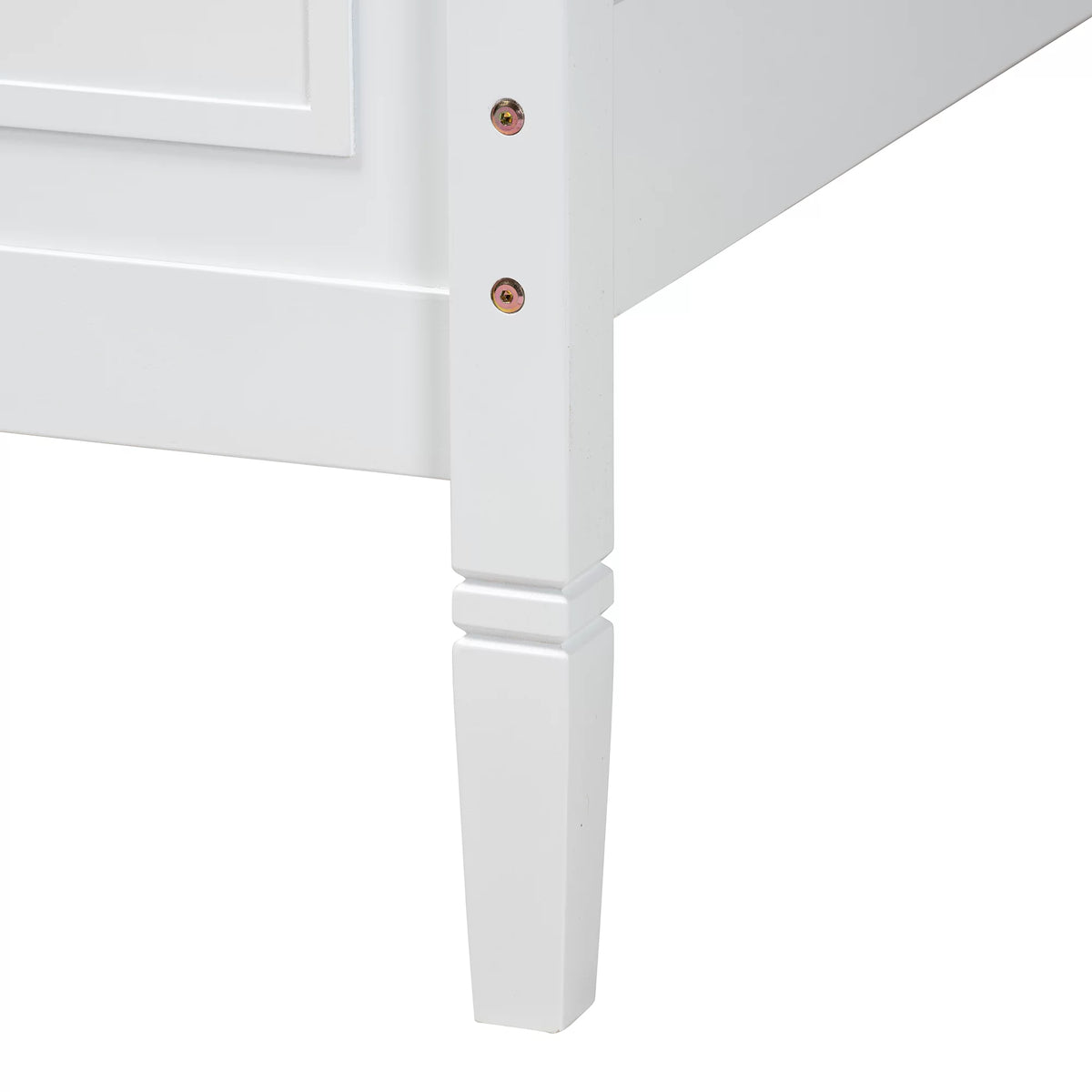 White Wood Queen Size Platform Bed W6971