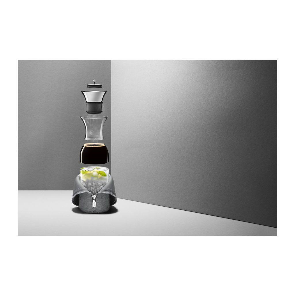Fridge Carafe with Woven Cover Q121711